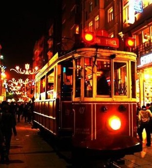 Beyoğlu Yılbaşı: 2025 Beyoğlu Yılbaşı Programları